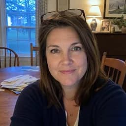 Profile photo for lee